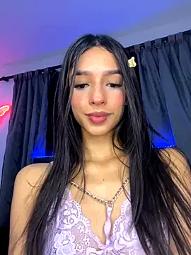 Snapshot of katy_cutie_ chatting on 10-20-25, 03:18 katy cutie  online show from 10-20-25, 03:18