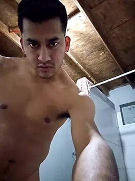 Eljilipoyas69 online show from 10-28-25, 04:16