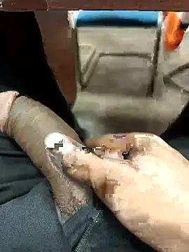 Snapshot of Mr_xxx007@xh chatting on 11-15-25, 02:09 Mr xxx007xh online show from 11-15-25, 02:09