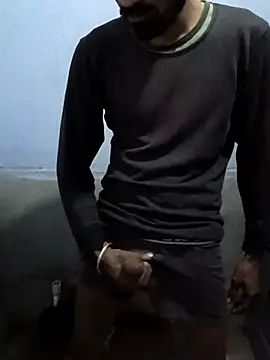 Snapshot of Mr_xxx007@xh chatting on 12-15-25, 01:10 Mr xxx007xh online show from 12-15-25, 01:10