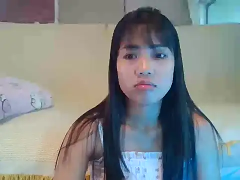 AnnewithanE online show from 10-13-25, 01:38