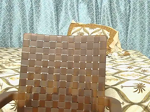 Snapshot of Its-ishikaa chatting on 09-21-25, 03:52 Its-ishikaa online show from 09-21-25, 03:52