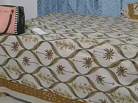 Snapshot of Its-ishikaa chatting on 09-24-25, 04:16 Its-ishikaa online show from 09-24-25, 04:16