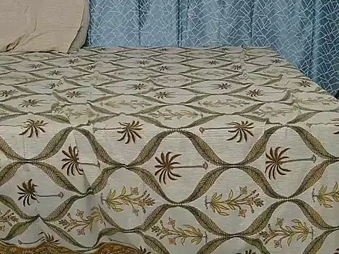 Snapshot of Its-ishikaa chatting on 09-28-25, 04:18 Its-ishikaa online show from 09-28-25, 04:18