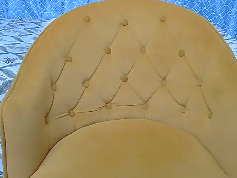 Snapshot of Its-ishikaa chatting on 10-21-25, 03:51 Its-ishikaa online show from 10-21-25, 03:51