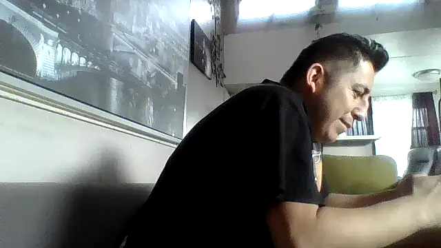 Snapshot of B3toBaby chatting on 11-17-25, 10:48 B3toBaby online show from 11-17-25, 10:48