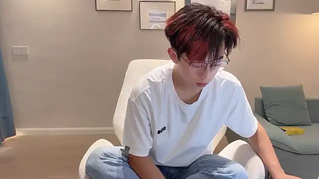 Snapshot of STxuguanhan chatting on 10-03-25, 09:17 STxuguanhan online show from 10-03-25, 09:17