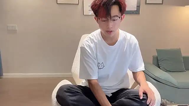 Snapshot of STxuguanhan chatting on 10-04-25, 07:17 STxuguanhan online show from 10-04-25, 07:17