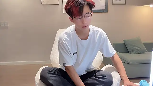 Snapshot of STxuguanhan chatting on 10-09-25, 07:50 STxuguanhan online show from 10-09-25, 07:50