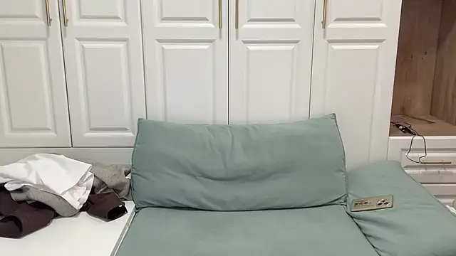 Snapshot of STxuguanhan chatting on 10-27-25, 08:51 STxuguanhan online show from 10-27-25, 08:51