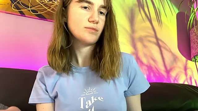 velina   online show from 09-18-25, 04:09