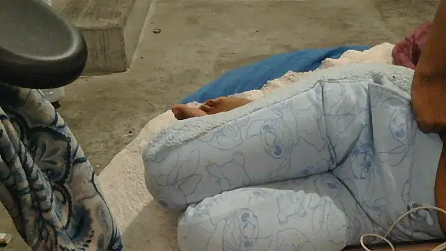 Snapshot of Gmajor chatting on 11-16-25, 05:02 Gmajor online show from 11-16-25, 05:02