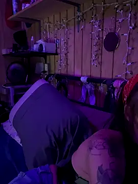 Snapshot of Kacinichole chatting on 10-07-25, 06:32 Kacinichole online show from 10-07-25, 06:32