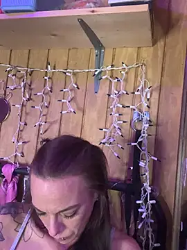 Snapshot of Kacinichole chatting on 10-10-25, 05:17 Kacinichole online show from 10-10-25, 05:17