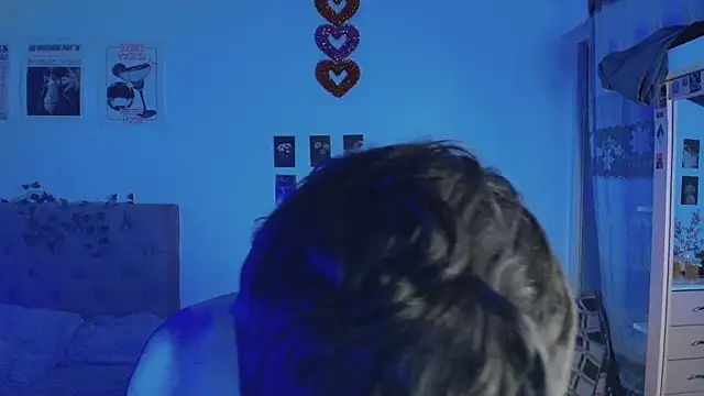 Snapshot of 2cyboy_ chatting on 09-23-25, 08:34 2cyboy online show from 09-23-25, 08:34