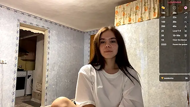 Lia rise online show from 09-24-25, 04:10