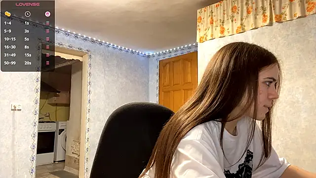 Lia rise online show from 10-17-25, 05:04