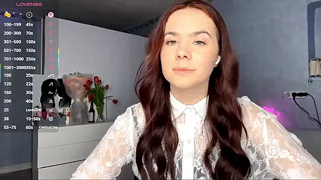 Lia rise online show from 03-10-26, 03:17