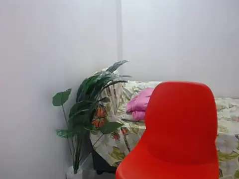 Snapshot of Melody_Khang chatting on 11-23-25, 11:37 Melody Khang online show from 11-23-25, 11:37