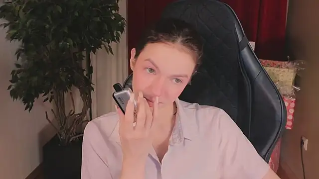 Loona Eclipse online show from 11-28-25, 08:22