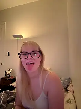 xoxokayy18 online show from 09-12-25, 04:56