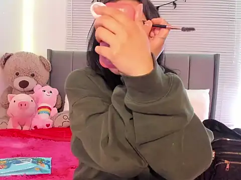 Snapshot of Dullcemariia_1s chatting on 09-18-25, 10:12 Dullcemariia 1s online show from 09-18-25, 10:12