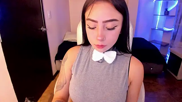 Snapshot of Dullcemariia_1s chatting on 10-11-25, 10:08 Dullcemariia 1s online show from 10-11-25, 10:08