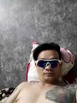 khammy86 online show from 09-10-25, 12:38