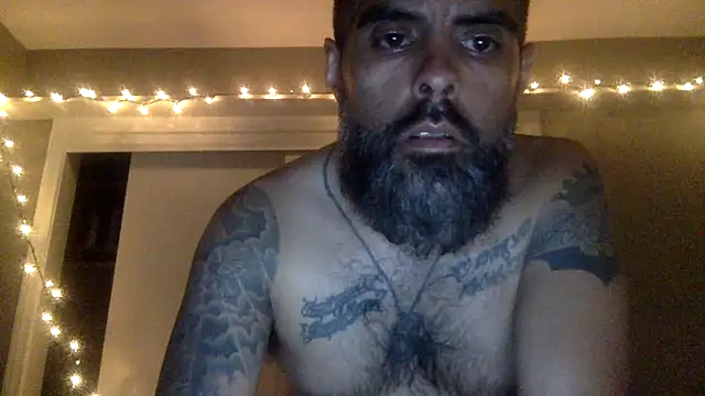 hornylatino702 online show from 05-05-26, 07:49