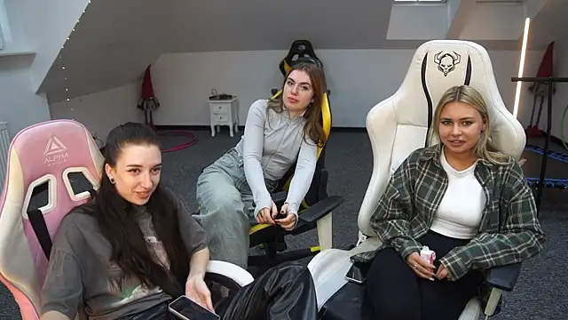  Lili 054 online show from 09-23-25, 10:29