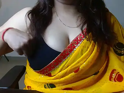 Snapshot of Your_candy_47 chatting on 10-17-25, 04:53 Your candy 47 online show from 10-17-25, 04:53