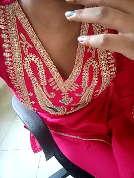 Snapshot of Pool_Girls chatting on 12-18-25, 08:20 Pool Girls online show from 12-18-25, 08:20