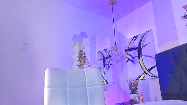 paubabe1 online show from 09-17-25, 01:24