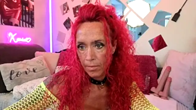 Hotmilfhamburg1 online show from 07-29-26, 03:32