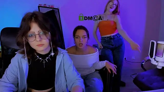 samanta hotty online show from 10-11-25, 07:01