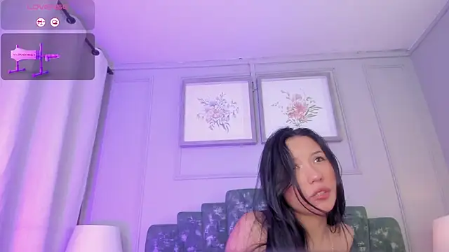 lux bitchx online show from 04-25-26, 04:04