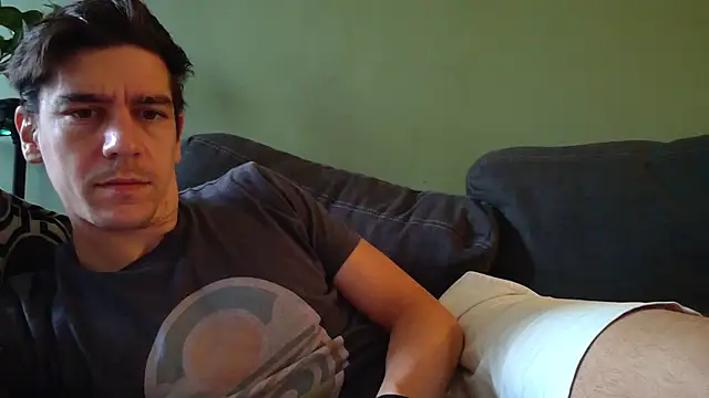 Snapshot of Ador_mask chatting on 09-17-25, 02:08 Ador mask online show from 09-17-25, 02:08