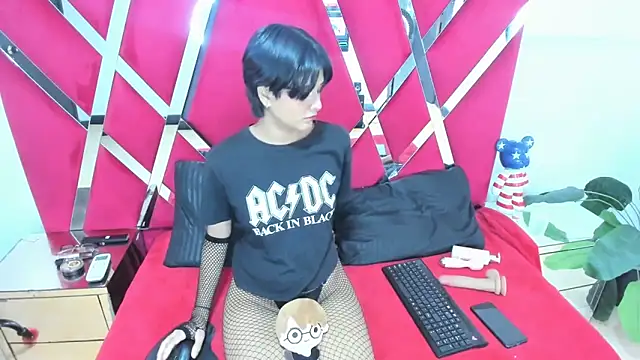 natsumiht online show from 09-29-25, 05:12