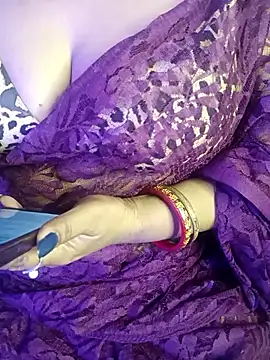 Snapshot of monaa-darling chatting on 09-12-25, 05:24 monaa-darling online show from 09-12-25, 05:24