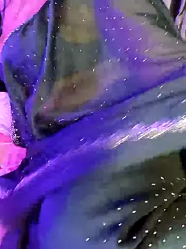 Snapshot of monaa-darling chatting on 12-15-25, 03:05 monaa-darling online show from 12-15-25, 03:05