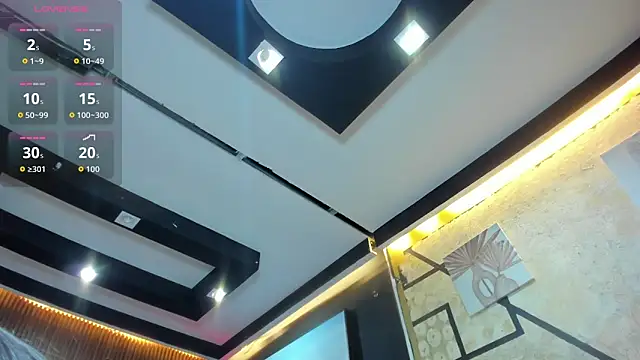 ScarletMoon1  online show from 09-24-25, 03:43