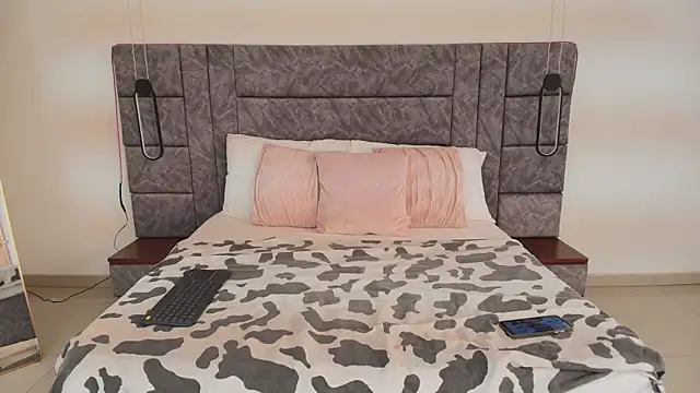 Dakota Megan 69 online show from 04-24-26, 02:30