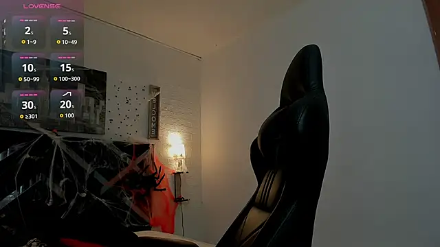 iamCharlotte19 online show from 10-24-25, 08:05