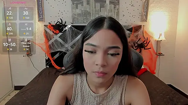 iamCharlotte19 online show from 10-27-25, 08:02