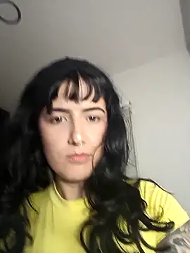 Snapshot of Jinx__x chatting on 11-08-25, 04:01 Jinx x online show from 11-08-25, 04:01