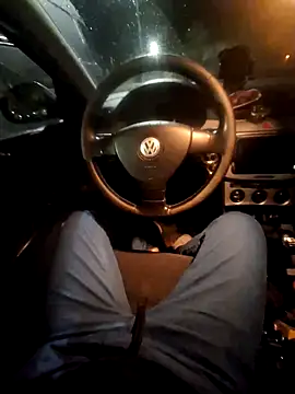 Snapshot of Mlody991112 chatting on 10-06-25, 08:39 Mlody991112 online show from 10-06-25, 08:39