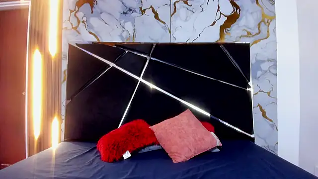 Akame Draco online show from 10-07-25, 03:47