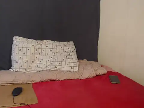 Snapshot of Hotgirl87 chatting on 09-28-25, 07:03 Hotgirl87 online show from 09-28-25, 07:03