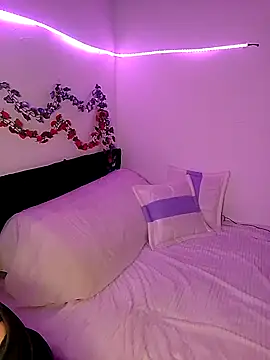 Snapshot of amatistapink chatting on 09-30-25, 07:41 amatistapink online show from 09-30-25, 07:41