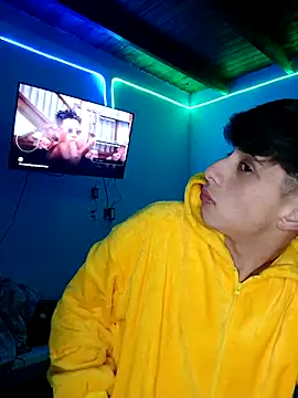 Snapshot of matiatr1112 chatting on 09-10-25, 08:03 matiatr1112 online show from 09-10-25, 08:03